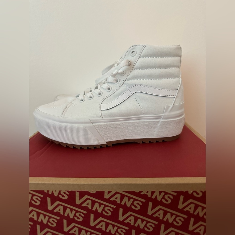 NWT! Platform Vans, Women’s, Size 7.5